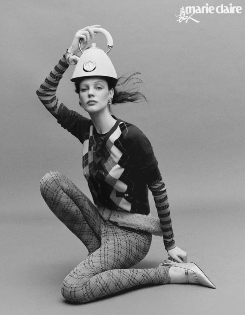 Editorial by Yøøn Chøng