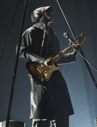 Montell Fisch, Issue 34