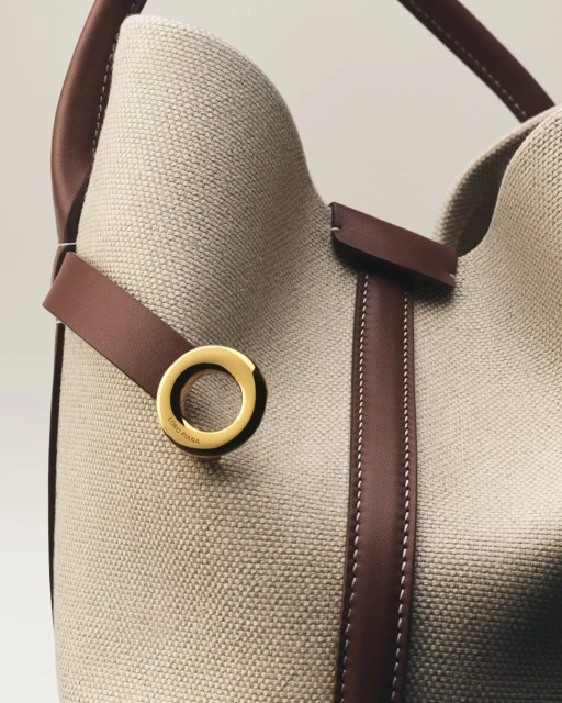 Signature Handbag Ad Campaign