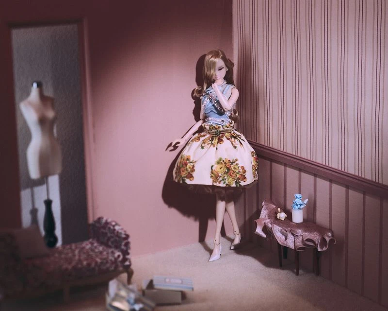 MINIATURE DOLLS BY LEA WILBRAND & AL ...