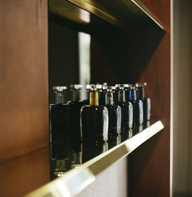 Lyn Harris, Perfumer H