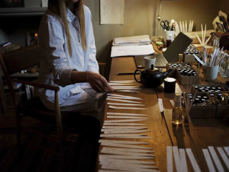 Lyn Harris, Perfumer H