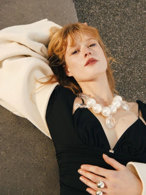 When time holds - A pause between mo ...