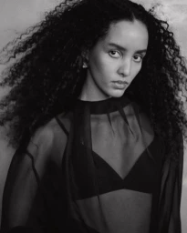 ÉDITAIRES MAGAZINE - 'THE MODERNE TROTTER’