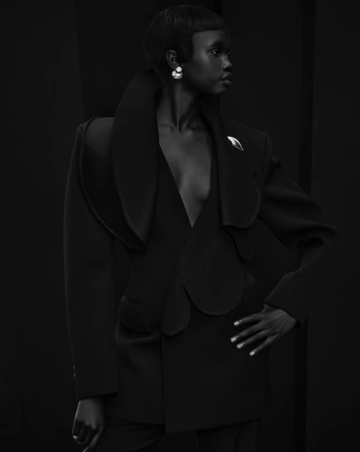 Elegancia en Fluidez