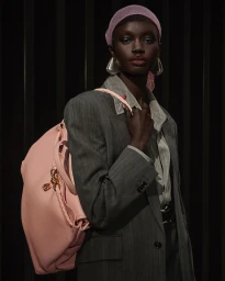 Elegancia en Fluidez