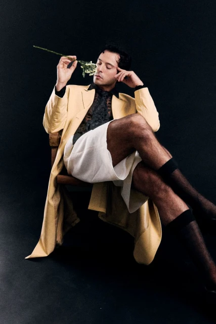 GIUSEPPE GIOFRÈ: BODY LANGUAGE AS PO ...