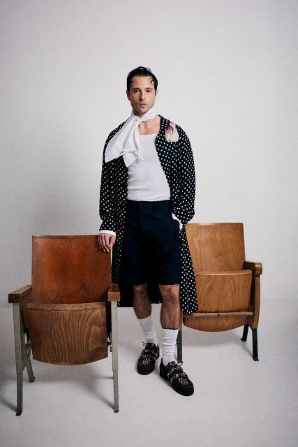 GIUSEPPE GIOFRÈ: BODY LANGUAGE AS PO ...