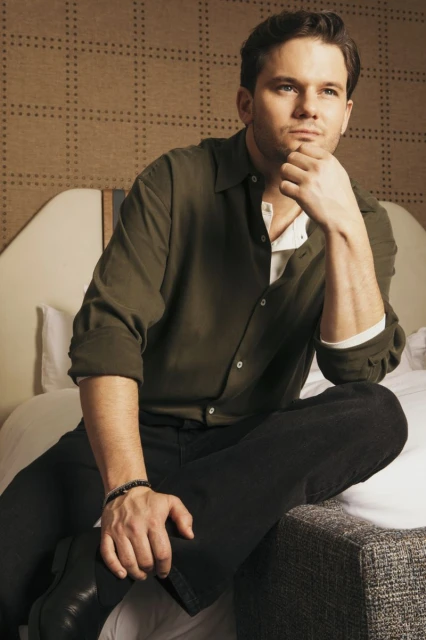 Jeremy Irvine in conversation with E ...