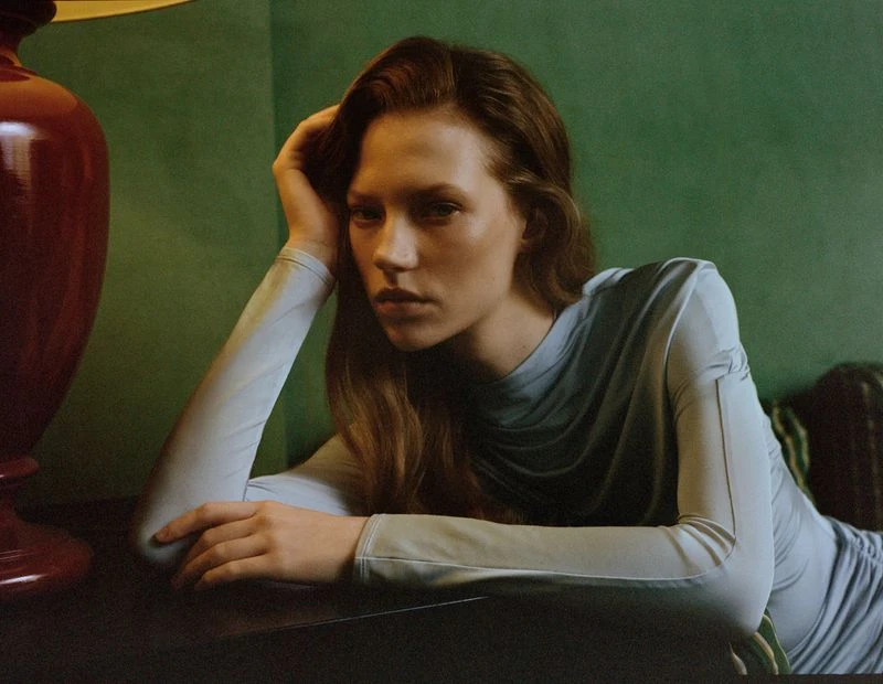 Excentricka S Kapkou Melancholie