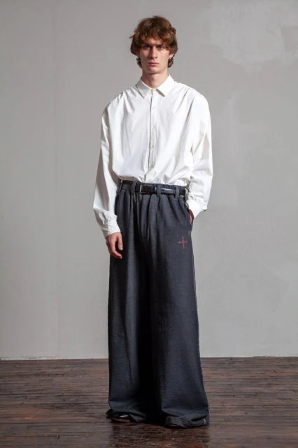 INTODUSK AW 2026 - RESOLUTE