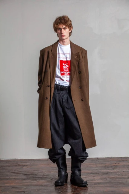 INTODUSK AW 2026 - RESOLUTE