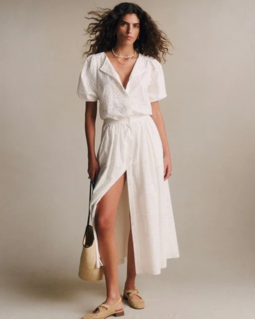 “LES ESSENTIELS”