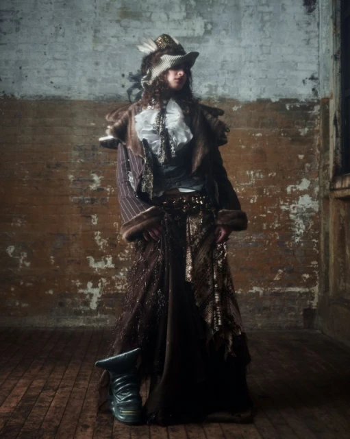 Maxwell Bresler ARCADIA - Debut Cou ...