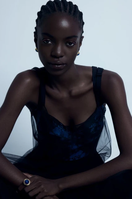 8x elegante looks met een gewaagd kl ...