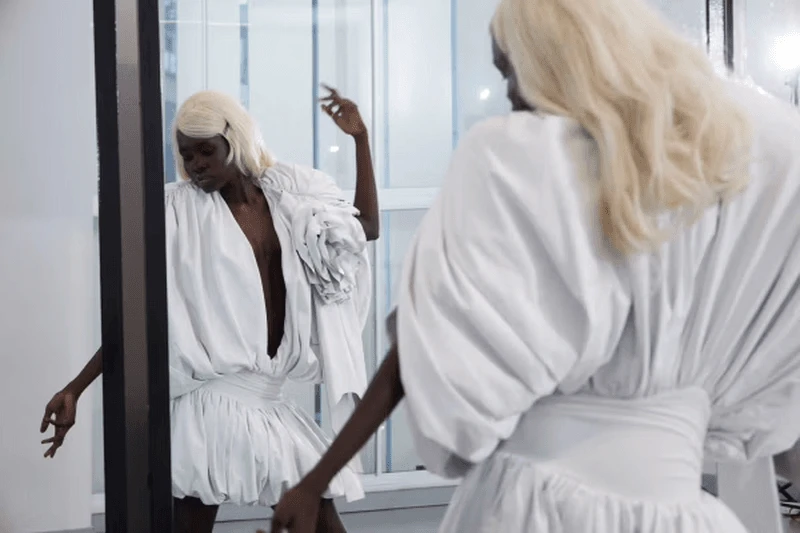 THE QUIET BETWEEN SCREENS