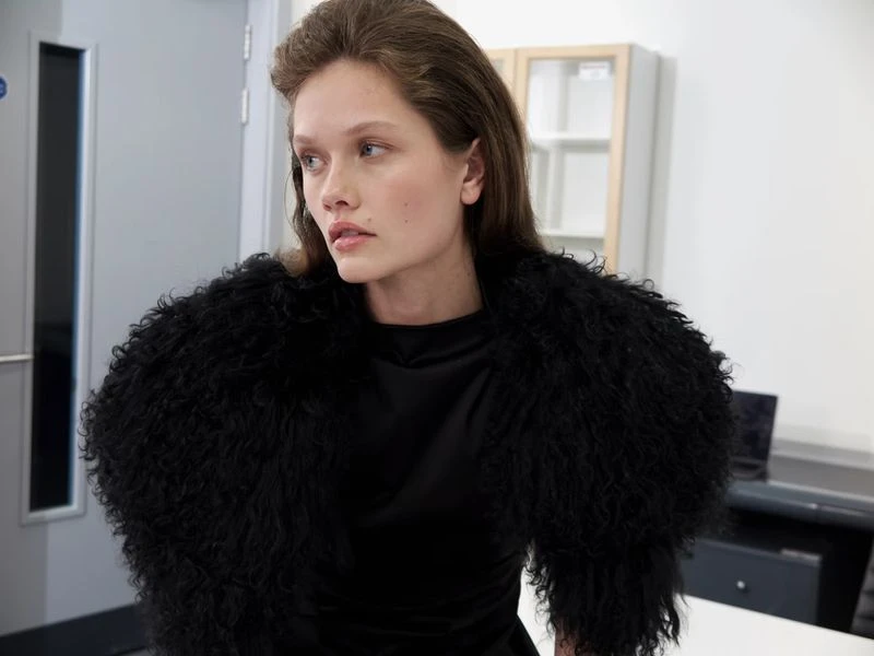 THE QUIET BETWEEN SCREENS