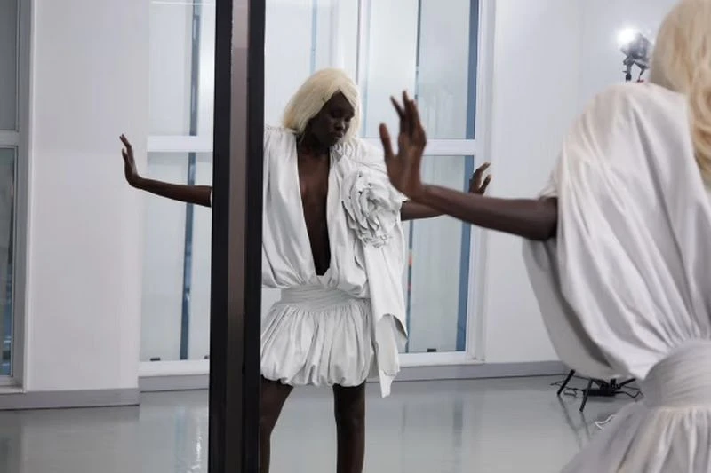 THE QUIET BETWEEN SCREENS