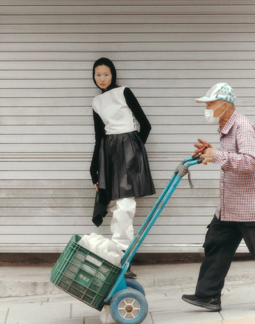 Beyond the Border: EENK