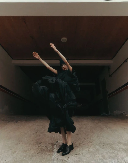 Beyond the Border: EENK