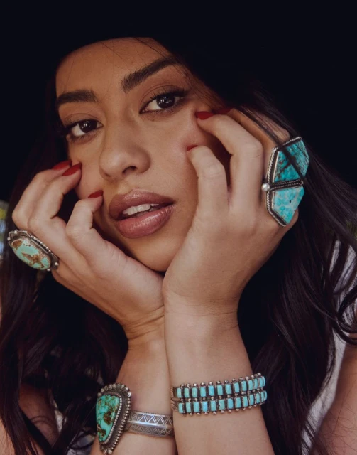 Amber Midthunder in conversation with Ayo Edebiri