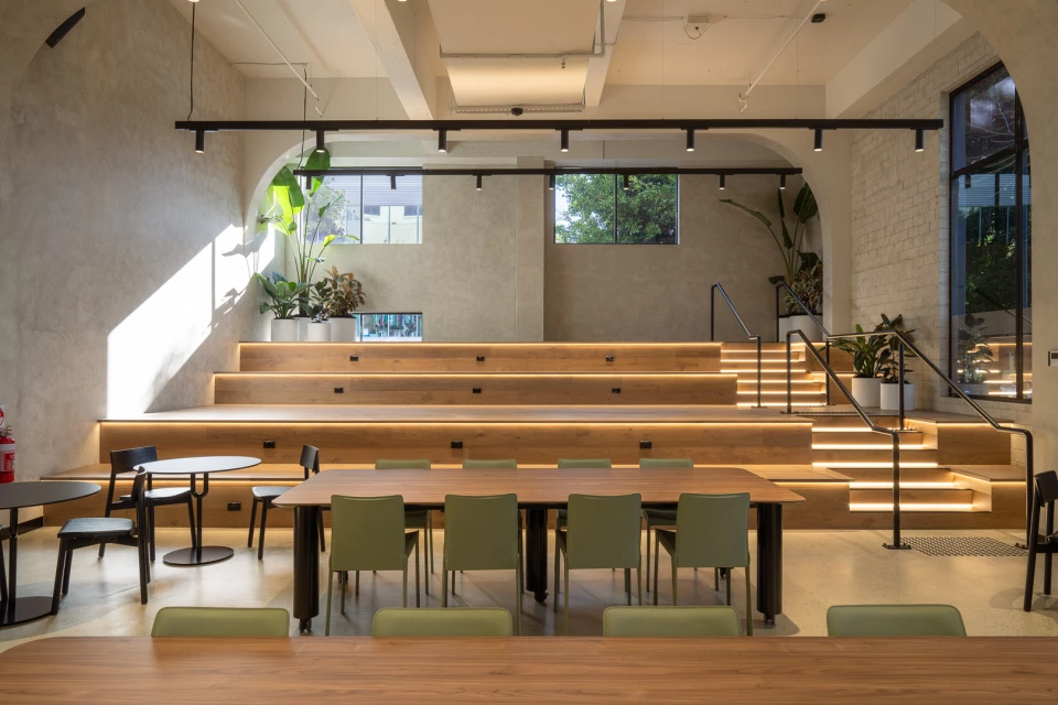 Retail Apparel Group