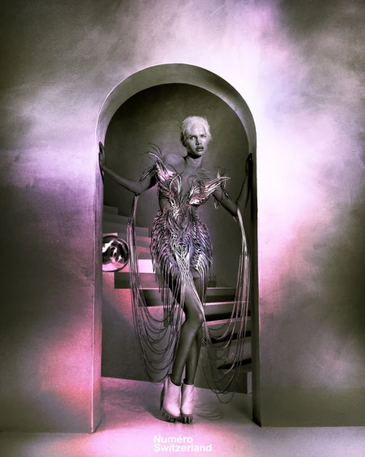 Iris Van Herpen Numéro Switzerland ( ...