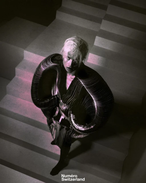 Iris Van Herpen Numéro Switzerland ( ...