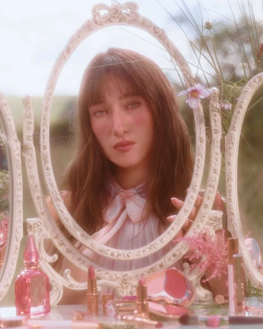 CHARLOTTE TILBURY x Sienna Miller PI ...