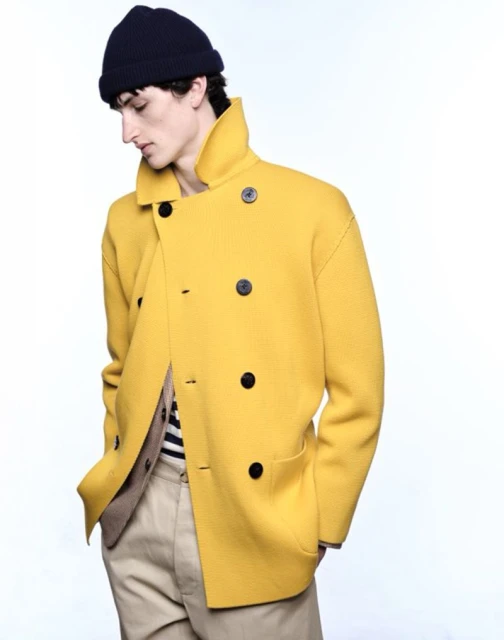 Fashion Becomes Art Issue