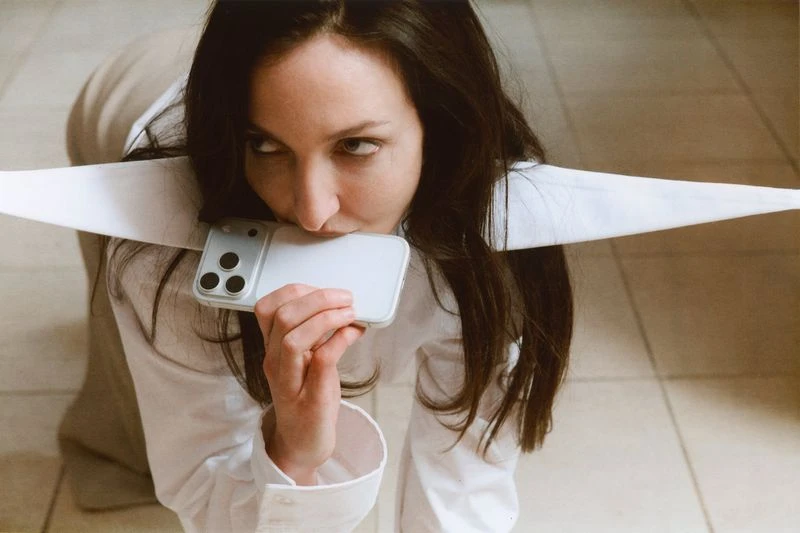 Tish Weinstock: Lightness in the Dark