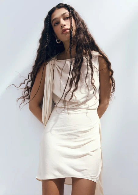 “CONFIDENT MINIMALISM”