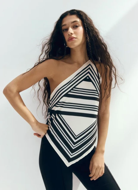 “CONFIDENT MINIMALISM”