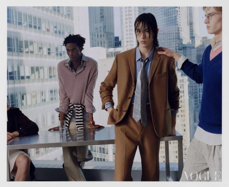 Hurrying Under The Sunlight Yet Stil ...