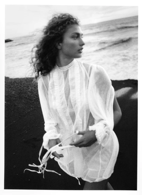 Shine Bright / Dorit Revelis