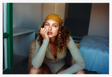 Shine Bright / Dorit Revelis