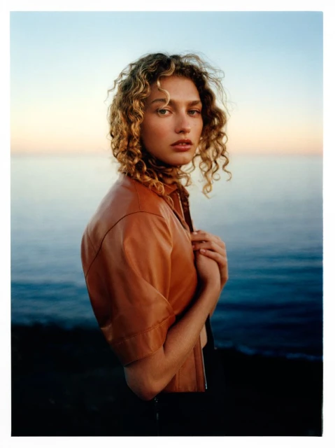 Shine Bright / Dorit Revelis