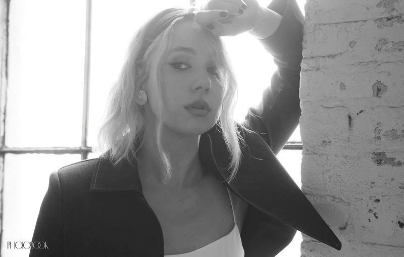 BREAK OUT STAR LUCY FREYER