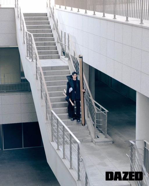 3월, 설렘과 익숙함이 교차하는 낯선 순간. 새 마음 새 뜻으로 물들이고 칠하는 봄.