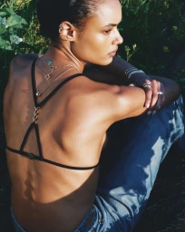 Jewellery heads to the kindergarten