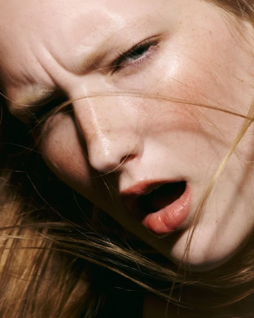 Sunset-Inspired Makeup