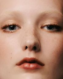 Sunset-Inspired Makeup