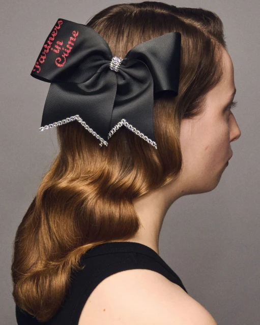 ALL–IN Nº8 “Fan Fiction” - Oliver Hadlee Pearch, Isabelle Sayer, Thomas de Kluyver