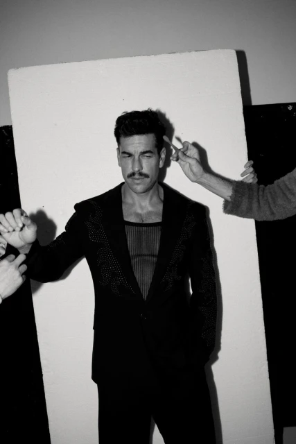 MARIO CASAS: EL CINE CORRE POR LAS VENAS