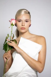 Cyanotype Bloom – A Fusion of Nature and Fashion