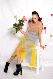 Cyanotype Bloom – A Fusion of Nature and Fashion