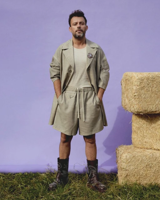 Sahneden Buluntular - Salih Bademci