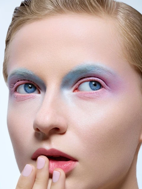 SANJIVI OBRISI PASTELA