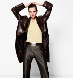 "LEATHER LIGHT MASSIMO DUTTI 2025"