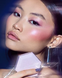 Fenty Beauty Diamond Bomb